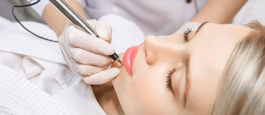 Choisir un salon esthétique de confiance pour son maquillage permanent